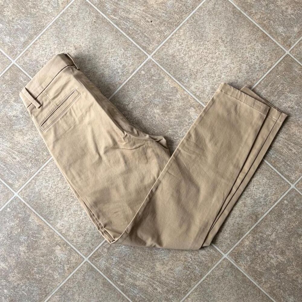 Weekend Chino Khaki fitted Pants 26R NWT
